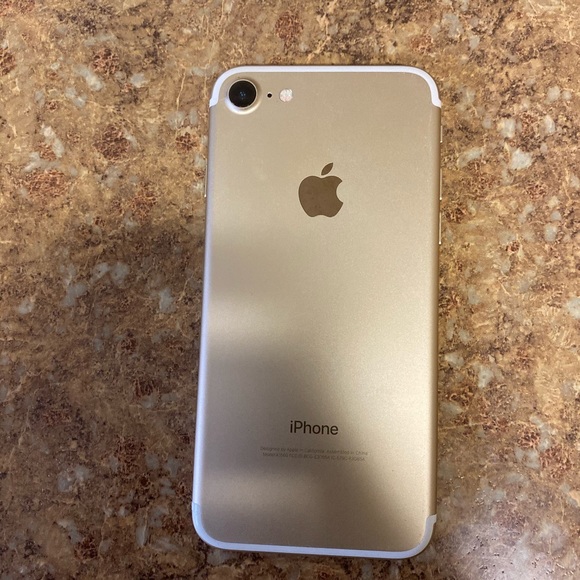 iPhone 7 - Picture 7 of 8